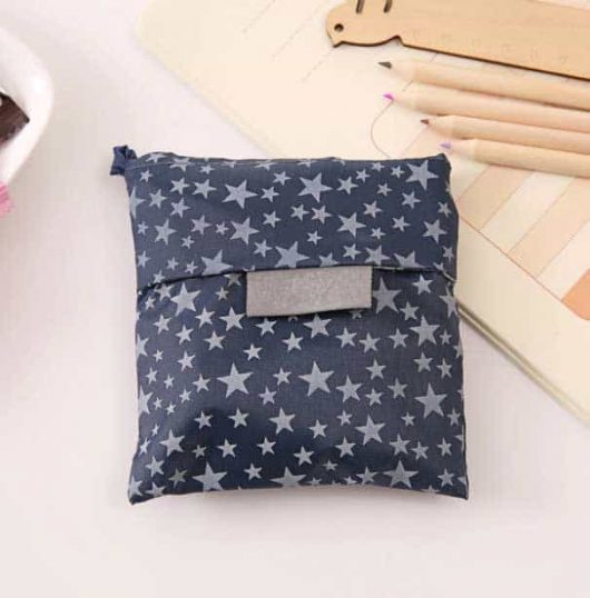 Foldable tote bag with stars